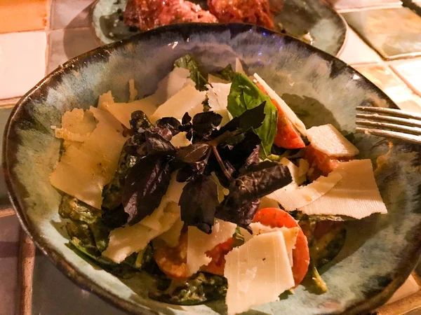 Parmesan Roket Salata Restaurant Hizmet Organik Gıda — Stok fotoğraf