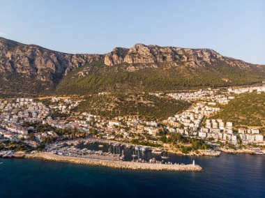 Hava dron görünümü kaş Dalış, Yatçılık ve Turizm şehir bölge Antalya İli, Türkiye'de küçük bir balıkçı, var. Türkiye'de tatil