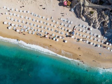 Kaputaş Plajı Türk Akdeniz kıyılarında Antalya ili kaş hava görünümünü / Türkiye. Türkiye'de tatil