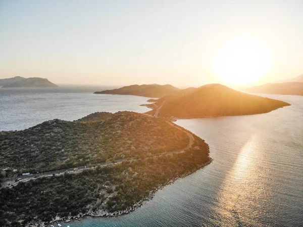 Hava dron görünümü kaş Dalış, Yatçılık ve Turizm şehir bölge Antalya İli, Türkiye'de küçük bir balıkçı, var. Türkiye'de tatil