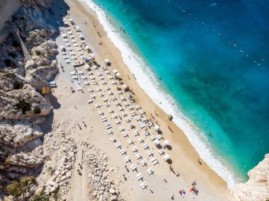 Kaputaş Plajı Türk Akdeniz kıyılarında Antalya ili kaş hava görünümünü / Türkiye. Türkiye'de tatil