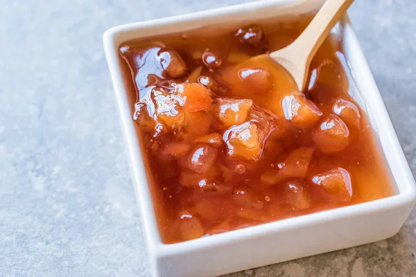 Hausgemachte Quittenmarmelade Quadratischer Keramikschale Marmelade Bio Lebensmittel — Stockfoto