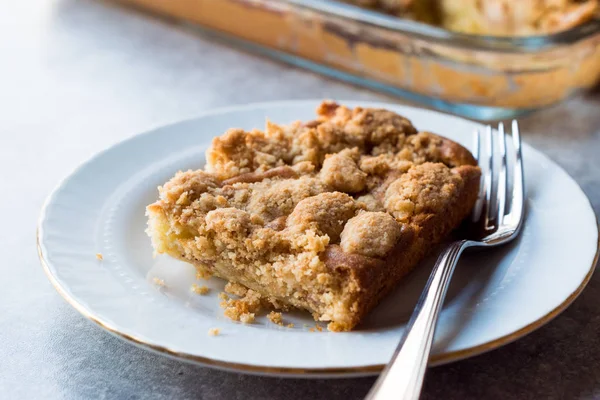 Homemade Apple Crumble Cake Slice Fork Organic Dessert — Stock Photo, Image