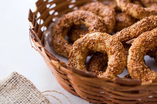 Turecké Bagel Kandil Simidi Simit Sezamovými Semínky Tradiční Potraviny — Stock fotografie