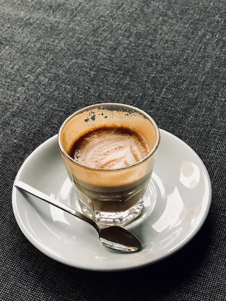 Кофе Picolo Latte Диване Кортадо Органический Напиток — стоковое фото