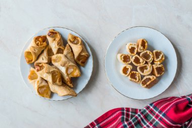 Ev yapımı Türk lokumu kurabiye / bisküvi genellikle çay ile servis. Geleneksel aperatifler.