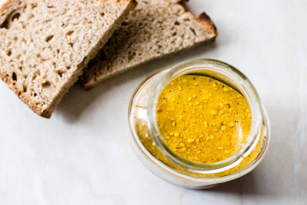 Glas Erdnussbutter Mit Brotscheiben Zum Frühstück Bio Lebensmittel — Stockfoto