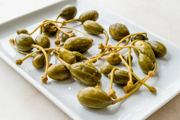 Capperi Sottaceto Scatola Pronti Mangiare Piatto Alimenti Biologici — Foto Stock