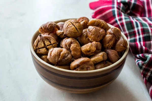 Kacang Kastanye Organik Panggang Dikupas Bowl Makanan Organik — Stok Foto
