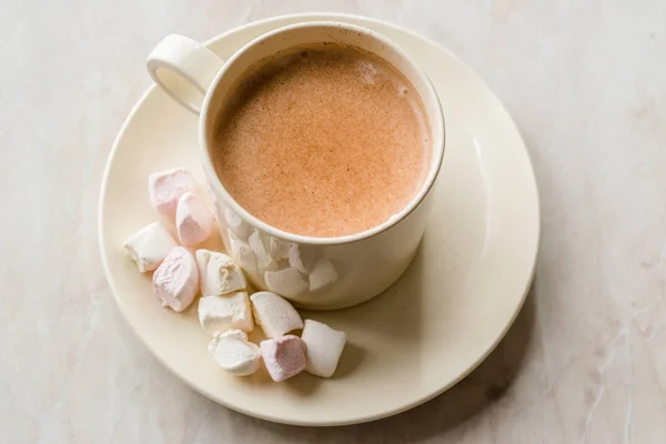 Gesunde Hausgemachte Milchbabyccino Mit Marshmallows Und Kakao Zimtpulver Für Kinder — Stockfoto