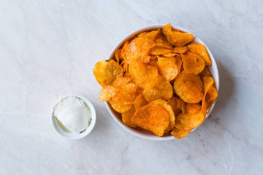 Ev yapımı organik tatlı patates kızartması / Chips Yam
