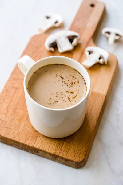 Café con leche y café expreso en tabla de madera Rea — Foto de Stock