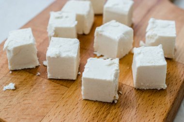 Ahşap Tahtada Geleneksel Kastamonu Cekme Helvası / Helva.