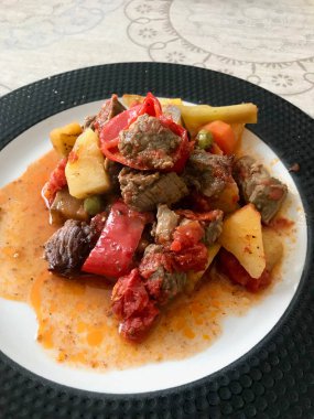 Turlu - Patatesli ve Patlıcanlı Türk Güveç Sebzeleri / Patlıcan.