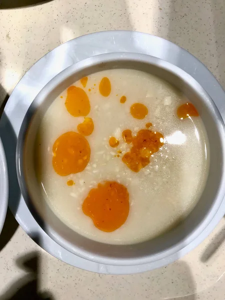 トゥキッシュ・トライプ・スープ / 伝統的なイッケンベ・コルバシ. — ストック写真