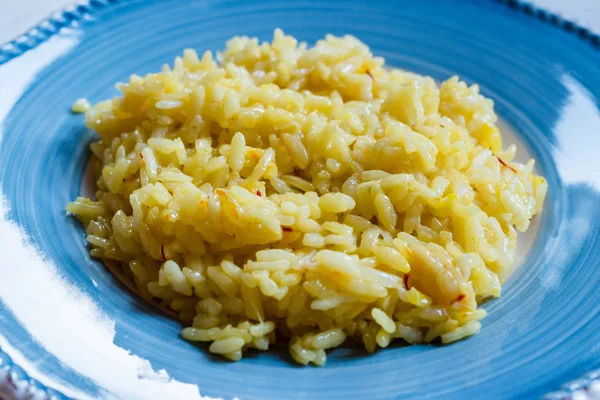 Risotto Italiano allo Zafferano / Alla Milanese . — Foto Stock