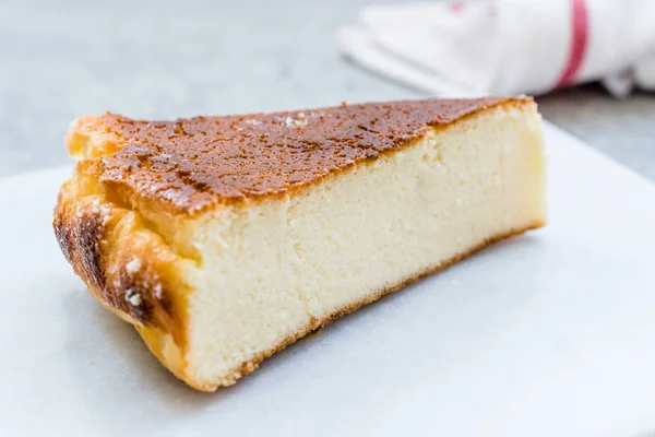 Ricotta cheesecake slice närbild makrovy. — Stockfoto