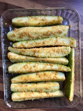 Fırında Kabak Kabak Susam, Sarımsak ve Tereyağı ile Dolması