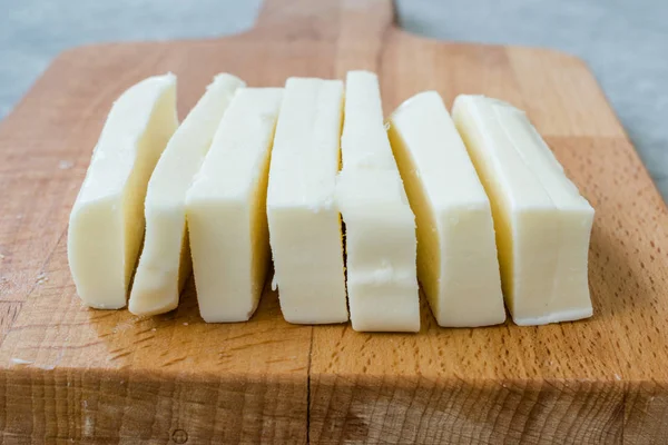 String Cheese Slices for a Snack / Turco Dil Peyniri . — Foto Stock