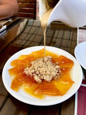 Tahinli Türk Kabak Tatlısı / Tahinli Kabak Tatlisi. Dökme Sos.