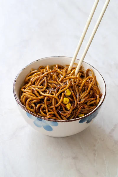 Fideos Con Salsa Ostra Tazón Listo Para Comer Fideos Marinados —  Fotos de Stock