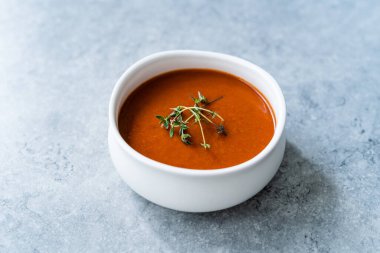 İspanyol Baharatlı Soğuk Gazpacho Çorbası Püresi / Gaspachio veya Biberiyeli Gaspacho. Geleneksel Yemek.
