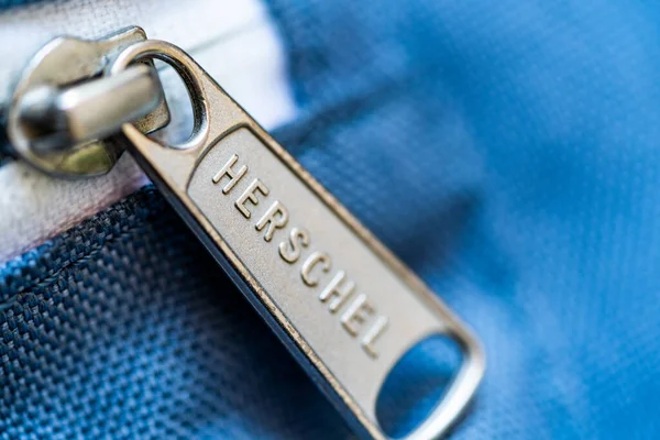 Istambul Cidade Turquia 2019 Macro Shot Herschel Zipper Zip Marca — Fotografia de Stock