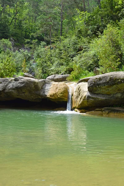 Campdevanol 赫罗纳的瀑布西班牙 — 图库照片