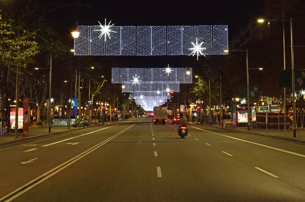 Verlichte Avenue Barcelona — Stockfoto