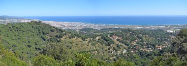 Panoramik Dağları ve Maresme Barcelona plajları