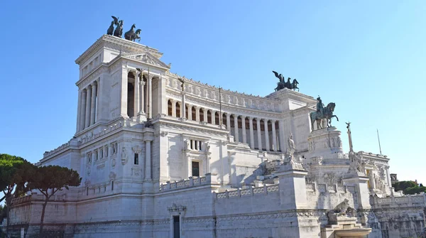 Vittorio Emanuele Ii, Roma İtalya