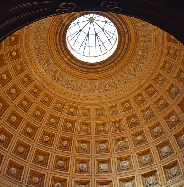 Tetto Basilica San Pietro Vatica — Foto Stock