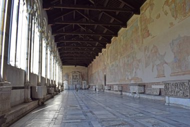   İtalya 'nın Pisa kentindeki anıtsal mezarlık