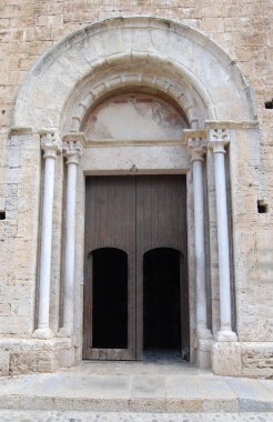 Gerona Katalonya 'daki Besalu ortaçağ şehri Spai