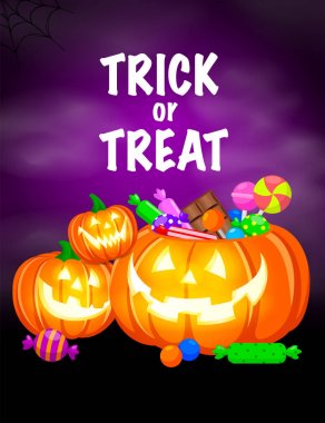 Koyu mor arka plan üzerinde şeker ve ay ile Halloween kabak kova. Trick veya tedavi kavramı. Tebrik kartı, poster afişve baskı için çizim tasarımı.