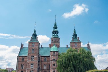 Kopenhag, Danimarka - 14 Temmuz 2025: Rosenborg Şatosu (Rosenborg Yuvası) ünlü bir Rönesans Kalesi.