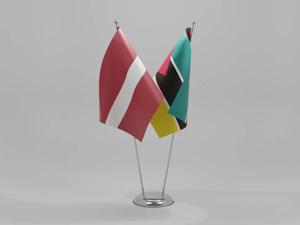 莫桑比克 拉脱维亚合作旗 白色背景 3D渲染 — 图库照片
