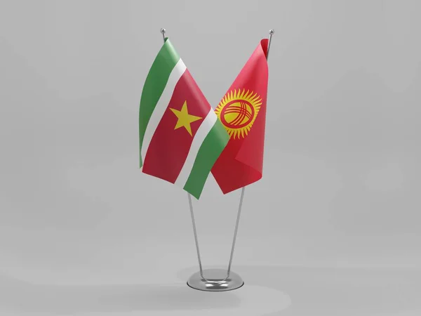 Kirgizisztán Suriname Együttműködési Zászlók Fehér Háttér Render — Stock Fotó