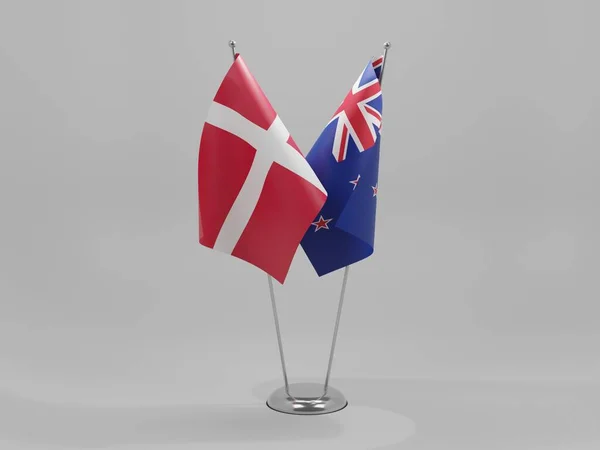 ニュージーランド デンマーク協力旗 白背景 3Dレンダリング — ストック写真