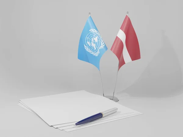 Letónia Bandeiras Acordo Das Nações Unidas Fundo Branco Render — Fotografia de Stock