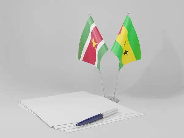 Santo Tomé Príncipe Banderas Del Acuerdo Surinam Fondo Blanco Render —  Fotos de Stock