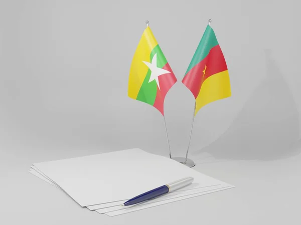 Camerún Banderas Del Acuerdo Myanmar Fondo Blanco Render — Foto de Stock