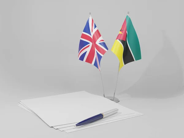 Μοζαμβίκη Ηνωμένο Βασίλειο Συμφωνία Σημαίες Λευκό Φόντο Render — Φωτογραφία Αρχείου