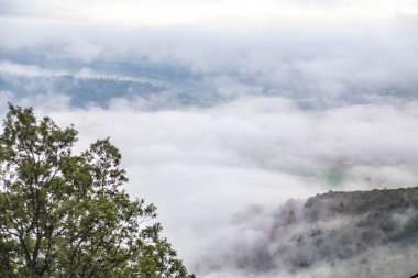 Baga, Katalonya, İspanya yakınındaki Pyrenees panoramik görünümü
