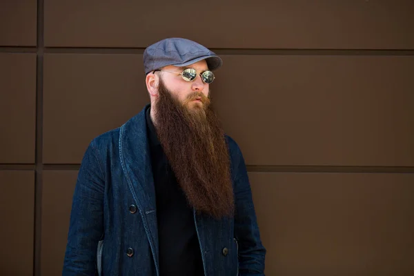 Bearded Man Portret Van Een Serieuze Blanke Volwassen Man Met — Stockfoto