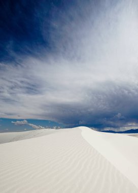 White Sands ulusal anıt bir yaz akşamı