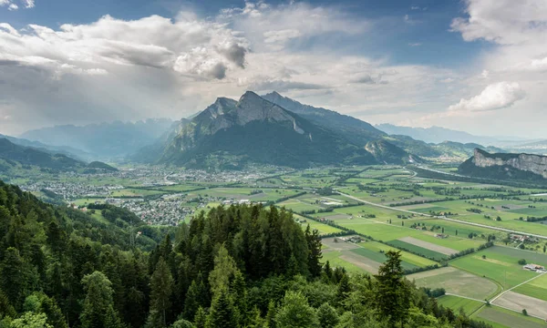 Sviçre Alpleri Nin Muhteşem Manzaralı Muhteşem Dağ Manzarası — Stok fotoğraf