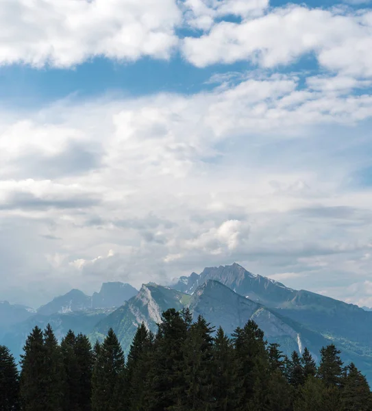 Traumhafte Berglandschaft Mit Fantastischem Blick Auf Die Schweizer Alpen — Stockfoto