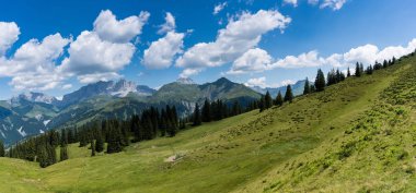dağ manzara panorama Klosters yukarıda İsviçre Alpleri'nde