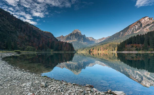 Höstens Färg Bergslandskap Och Sjön Schweiziska Alperna — Stockfoto